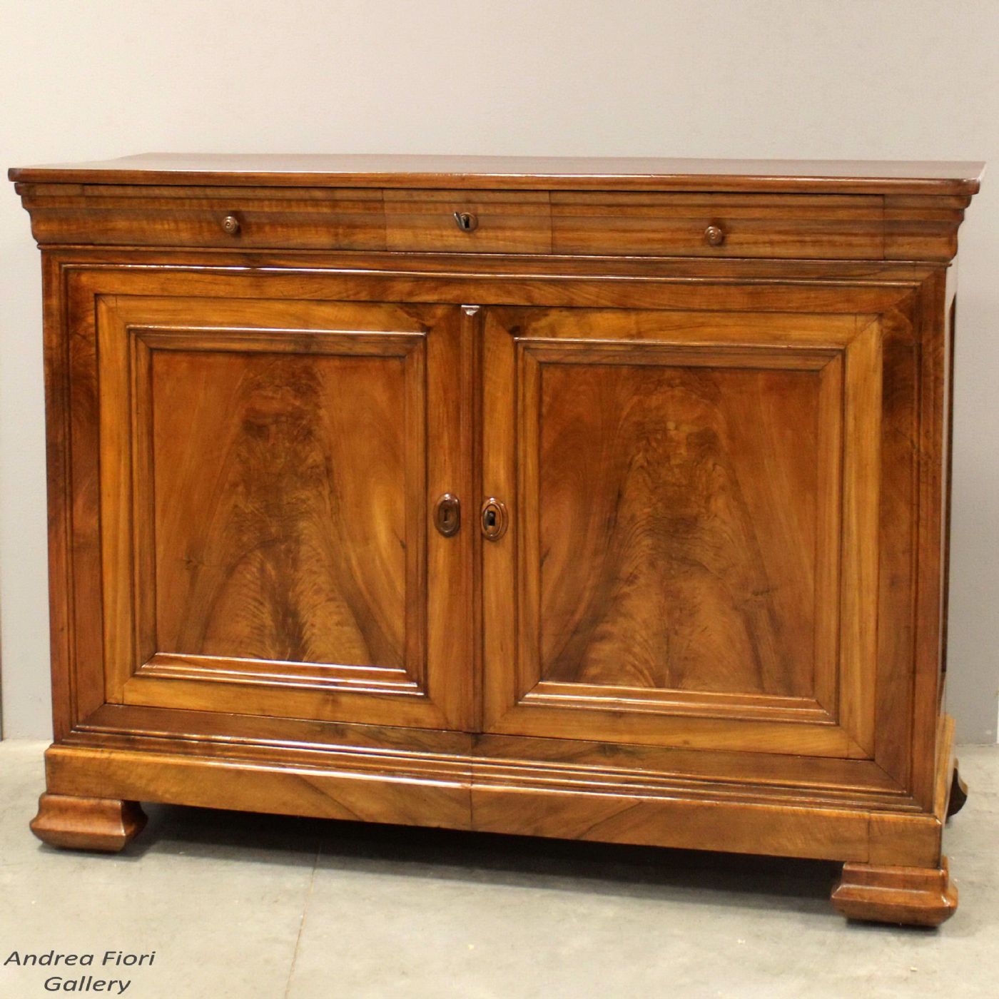 Antica credenza cappuccina Luigi Filippo in noce - epoca '800
